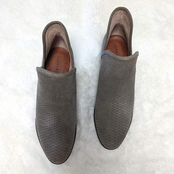 Lucky Brand Perforated Suede Block Heel Booties Size 9.5 - Picture 5 of 7